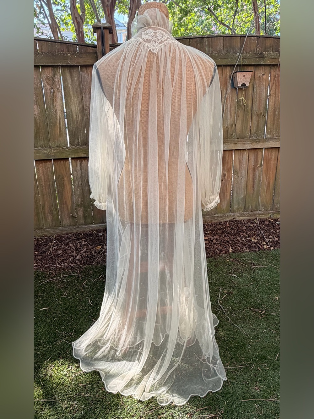 Vintage 1950s Sheer Long Ivory Tulle Robe with Billowy Sleeves - Picture 5 of 13